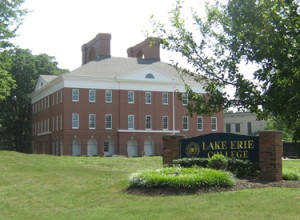 Lake Erie College Sign