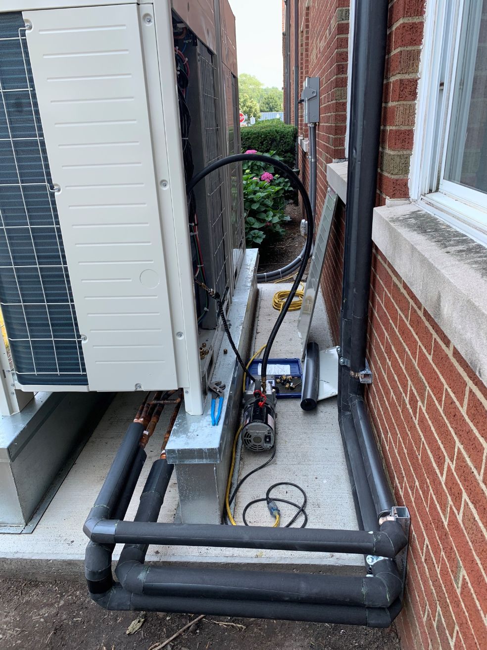Borromeo St Mary Seminary Outdoor VRV Connection