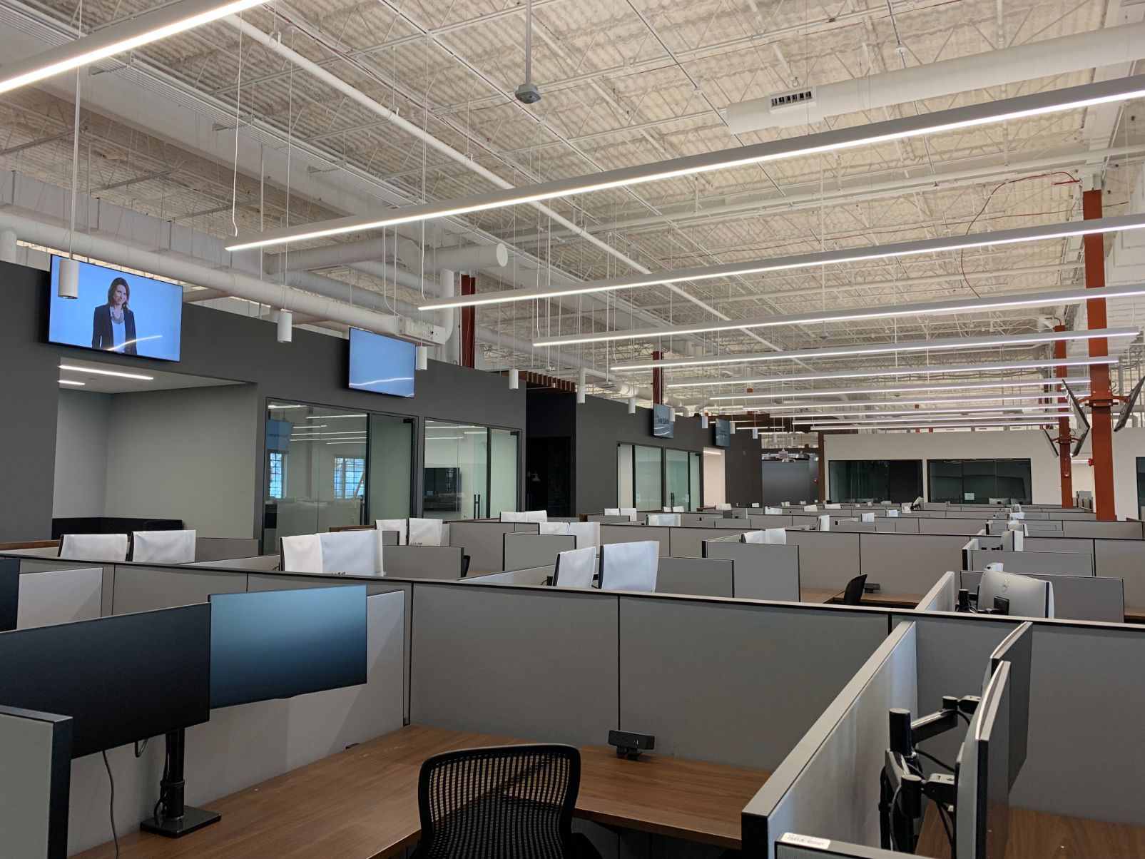 Cross County Mortgage Office cubical